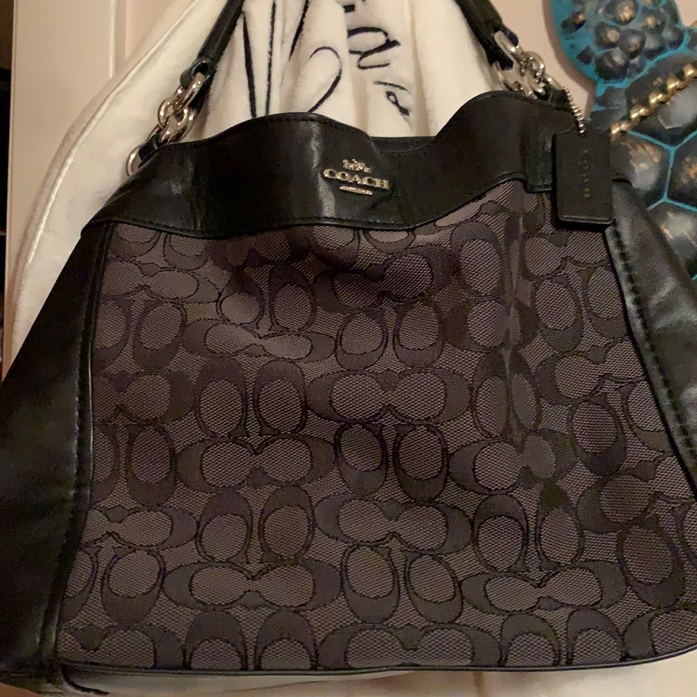 Medium Coach purse